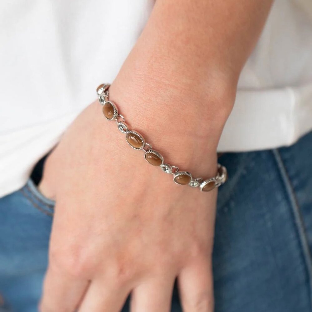 Paparazzi Jewelry Accessories - Blissfully Beaming - Brown Bracelet - Vintage - Picture 3 of 4